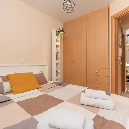 Calm And Quiet 1br 2 Minutes To Syggrou-fix Metro Apartment *