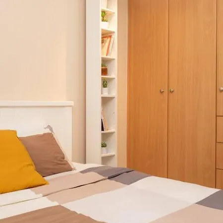 Calm And Quiet 1br 2 Minutes To Syggrou-fix Metro Apartment